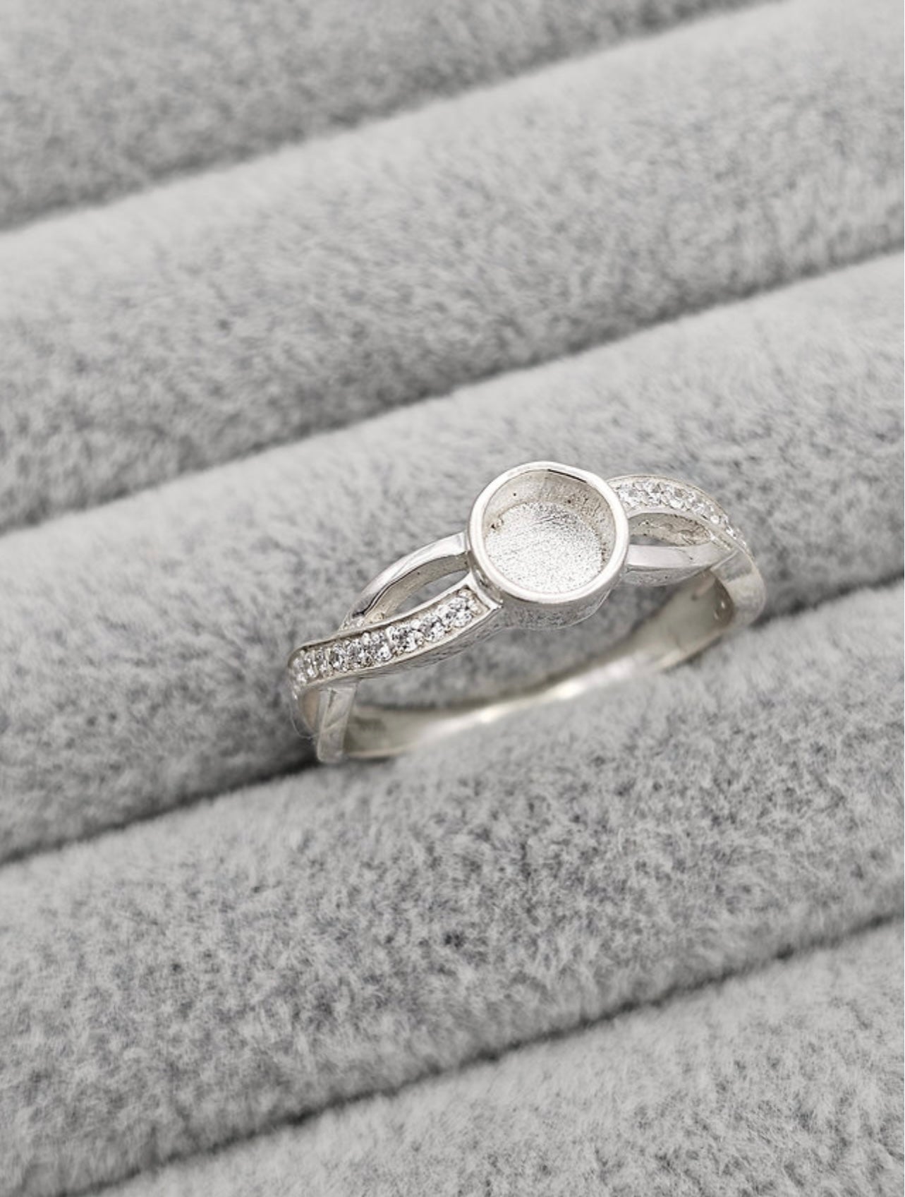Round CZ Criss Cross Ring