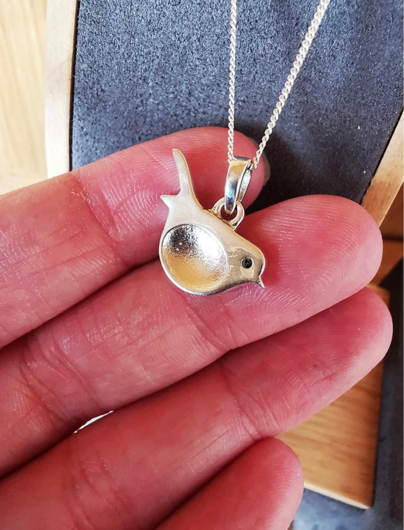 Robin Pendant