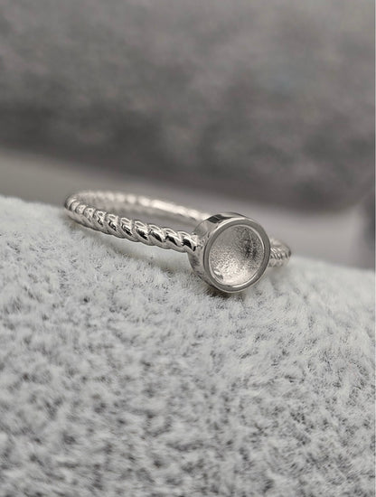 Round Twist Ring