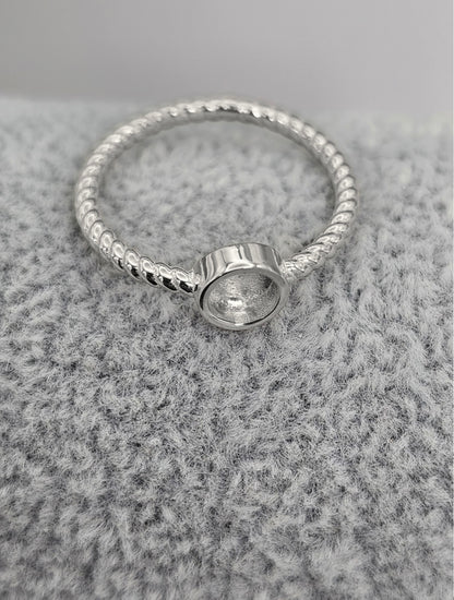 Round Twist Ring