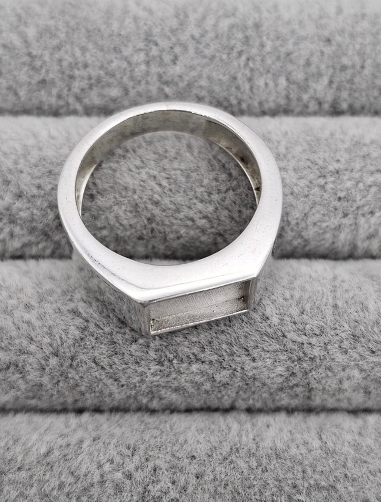 Rectangle Signet Ring