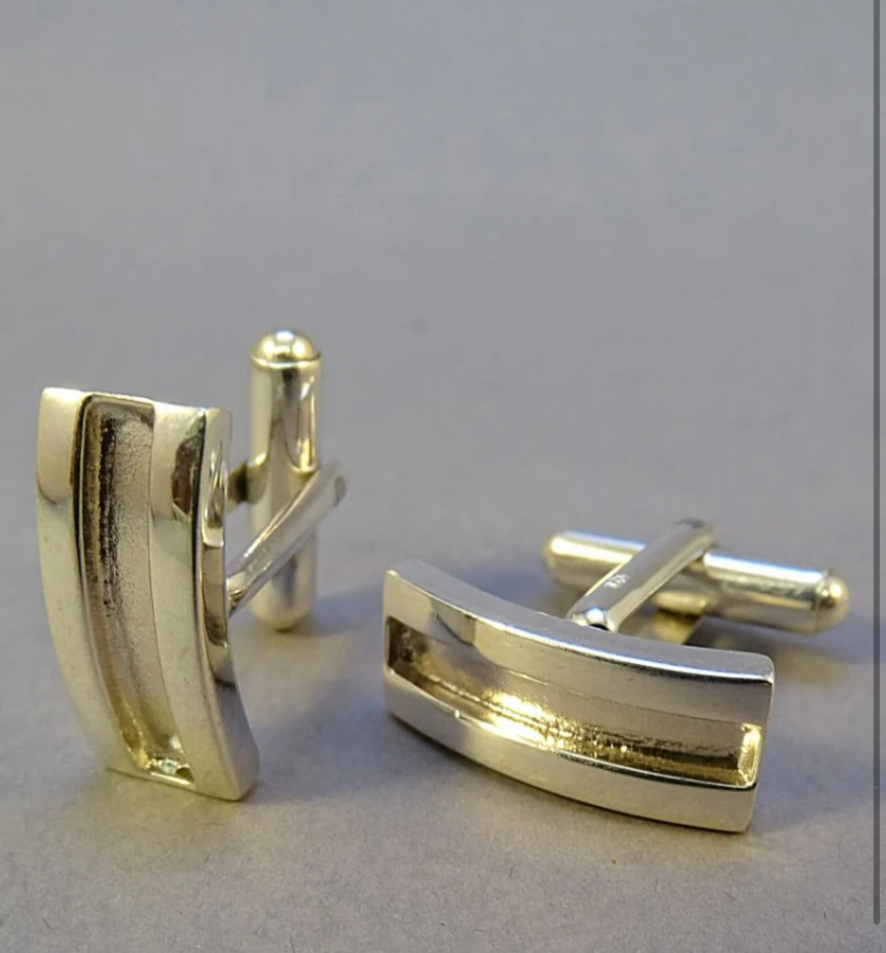 Channel cufflinks