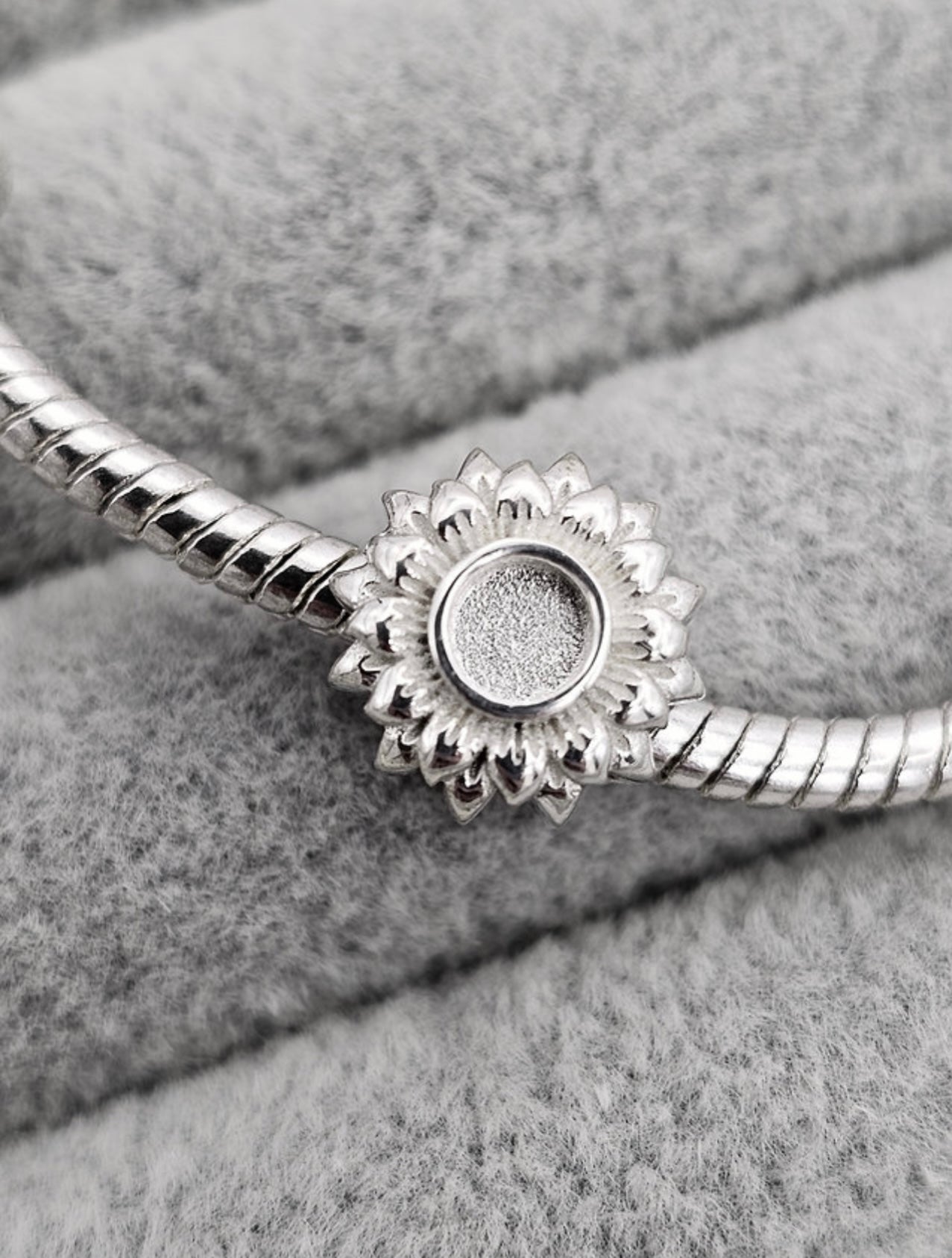 Sunflower bracelet charm