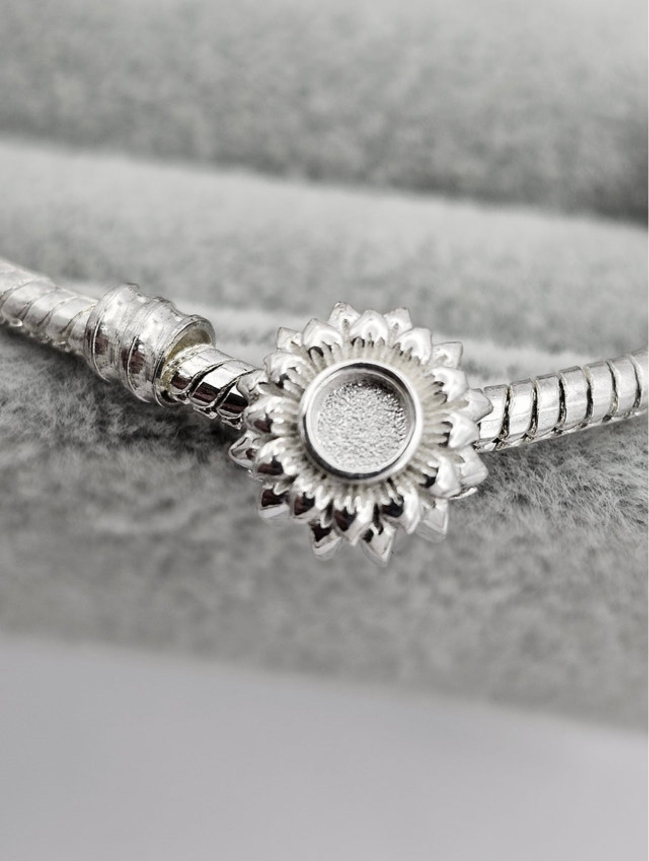 Sunflower bracelet charm
