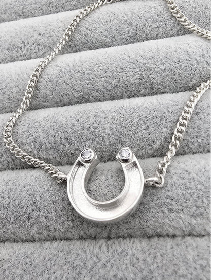 Horse Shoe Bracelet